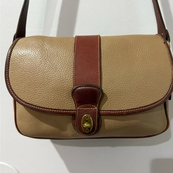 Coach Vintage Sheridan Mayfield Beige Brown Saddle‎ Leather Shoulder Bag 4225 K